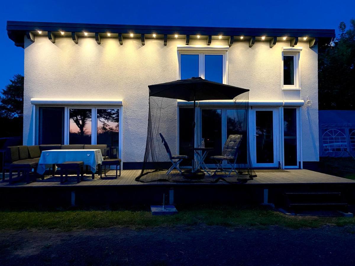 House Of Happiness Mit Seeblick Hungen Luaran gambar